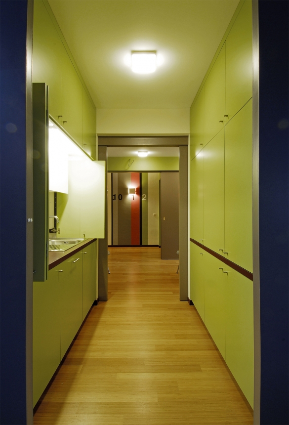 Aclalmand Cabinet Europe