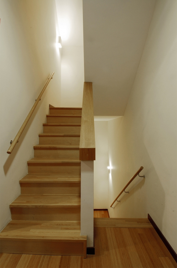 Aclalmand Cabinet Europe