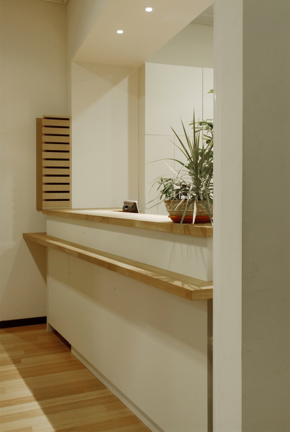 Aclalmand Cabinet Europe