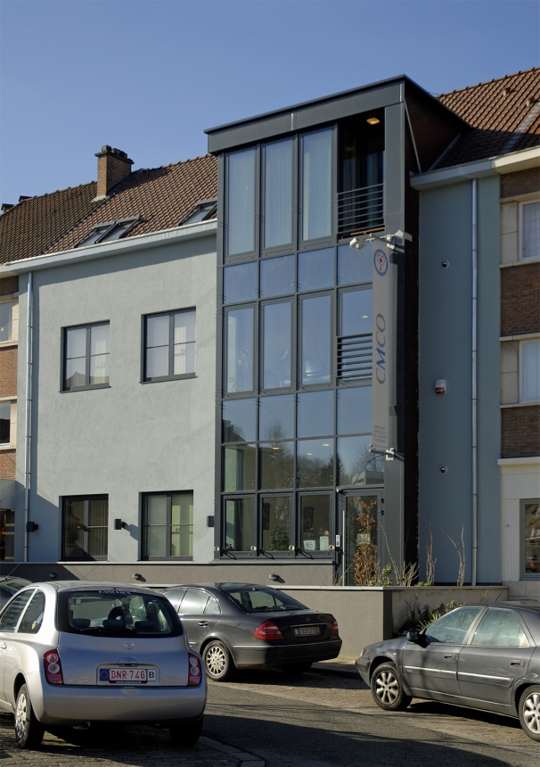 Aclalmand Cabinet Europe