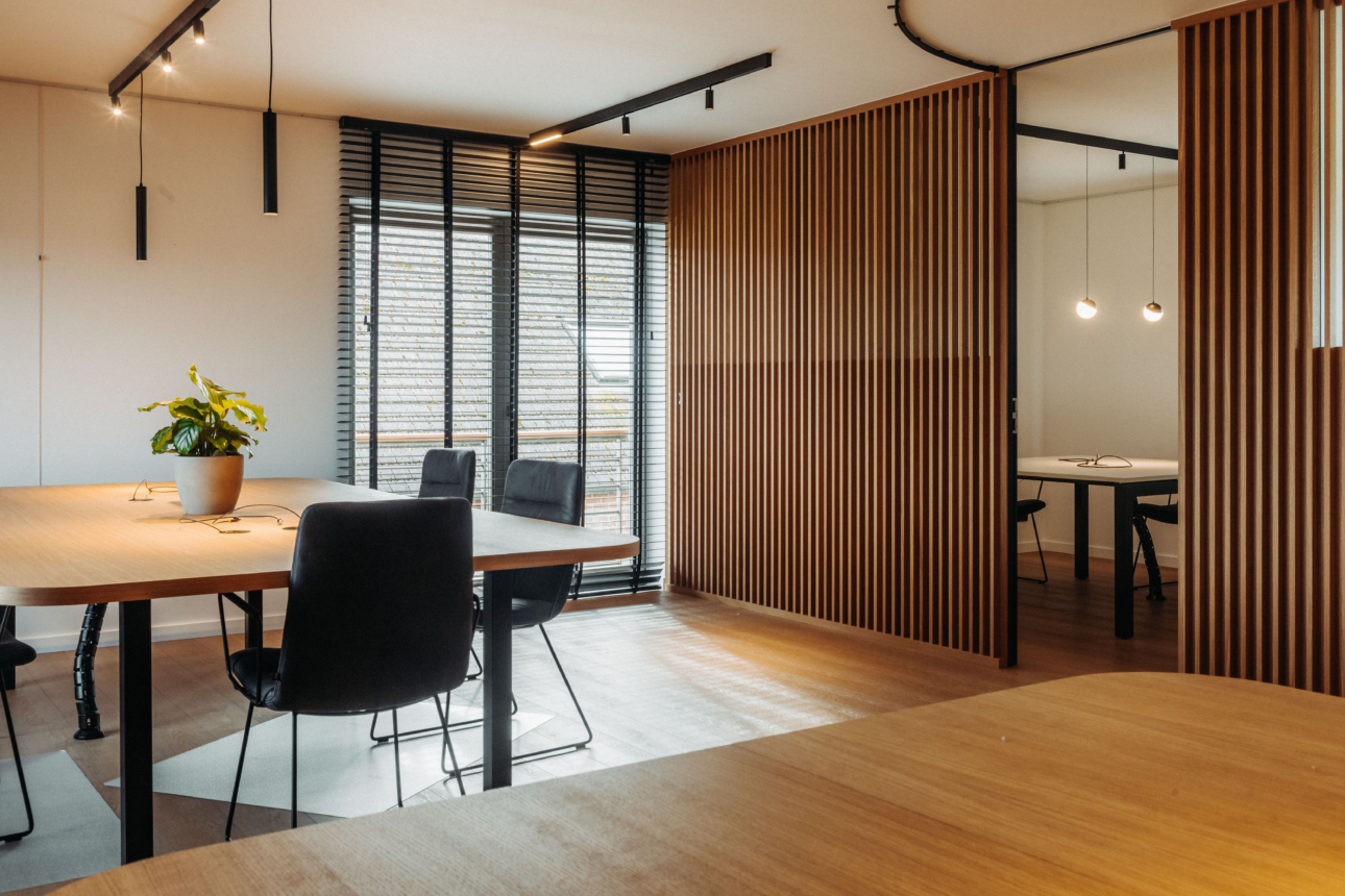 Aclalmand Bureaux whitestone II