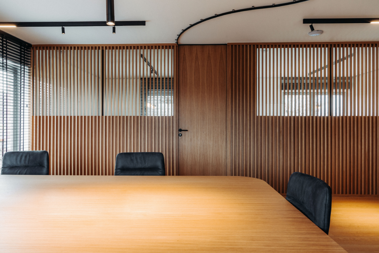 Aclalmand Bureaux whitestone II